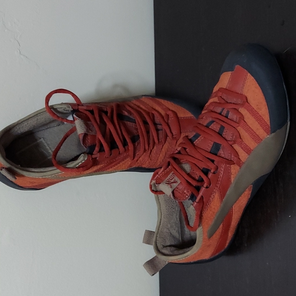 Puma Sneakers